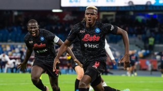  那不勒斯客场艰难取胜，奥斯梅恩造乌龙+点射  