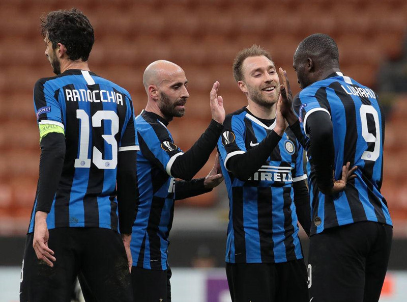  国际米兰门将低级失误导致欧联资格生变  